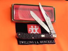 Vintage Henckels International 2 Blade Slim Line Trapper Knife with Great Red Bone Handles -NOS Vintage Henckels International 2 Blade Slim Line Trapper Knife with Great Red Bone Handles -NOS