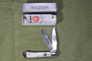 Vintage per-2002 Boker Tree Brand 9525SM Imitation Pearl Trapper knife NIB  (#15)