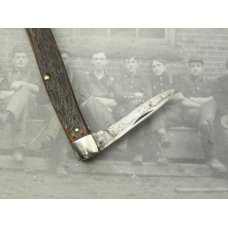 Queen Cutlery #16 Stockman, three blades, Rogers bone handles with no chips or cracks, 3 1/4" overal Queen Cutlery #16 Stockman, three blades, Rogers bone handles with no chips or cracks, 3 1/4" overal