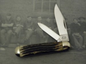 Queen Cutlery #10 heavy jack:  3 5/8” closed, circa 1950, genuine Winterbotton bone handles