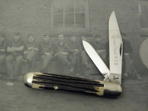 Queen Cutlery Co. #28 English Jack in Winterbottom Bone: 4 1/2” closed; 1958 - 1960,