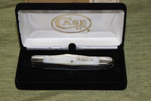 Vintage 2002 Case XX 8383WH SS Whittler Balloon Mother of Pearl Handled knife NIB (#37)