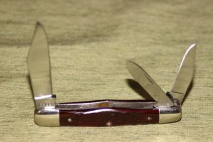 Vintage 1974 Case XX 6383 Whittler Red bone Knife (#90)