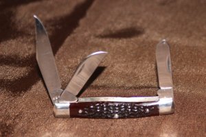 Vintage 1973 Case XX 6392 Stockman red bone Handle Knife (#127)
