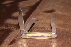 Vintage 1998 Case XX 6347 Stockman Appalosa Purple Bone Handle Knife (#128) Vintage 1998 Case XX 6347 Stockman Appalosa Purple Bone Handle Knife (#128)