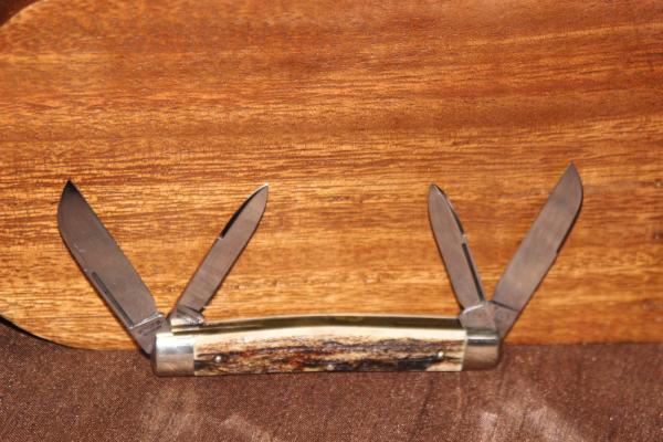 Vintage pre-1970 Hen & Rooster (Voss Cutlery) Congress stag handle knife (#152)