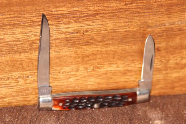 Vintage 1970 Case XX 6233 Pen Bone handle Knife (#156)