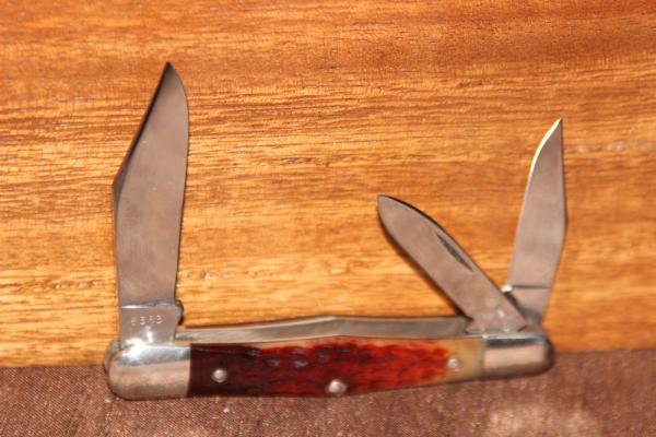 Vintage 1965-1969 Case XX 6383 Whittler Red bone knife (#170)