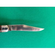 Schrade walden Switchblade knife Schrade walden Switchblade knife