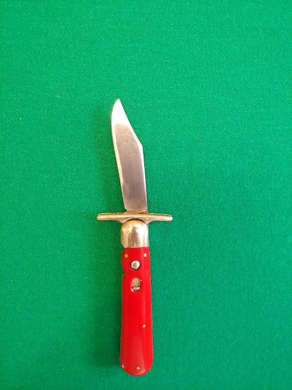 Schrade walden Switchblade knife