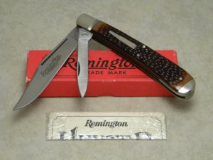 Remington Bullet 1986 Delrin R1263 Hunter Large Trapper Knife in Box
