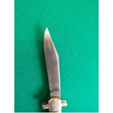 Presto switchblade knife with the DERBY GUARD!