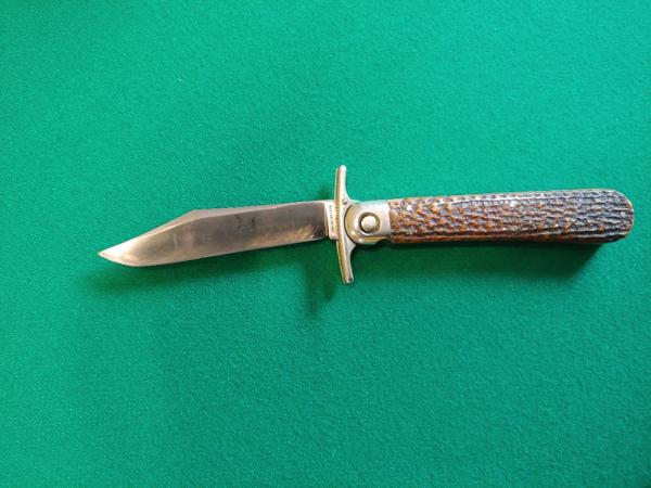 Press button knife "THE VICTOR" mfg 1892 to 1923