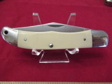 Schrade Folding Hunter Model SC524 Schrade Folding Hunter Model SC524
