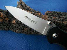 NOS, Discontinued Ka-Bar Maserin Pocket Knife Made in Italy. Knife is brand new in the box!