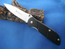 NOS, Discontinued Ka-Bar Maserin Pocket Knife Made in Italy. Knife is brand new in the box!
