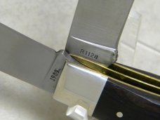 Remington UMC USA 1989 Wood R1128 Bullet Trapper Knife Remington UMC USA 1989 Wood R1128 Bullet Trapper Knife