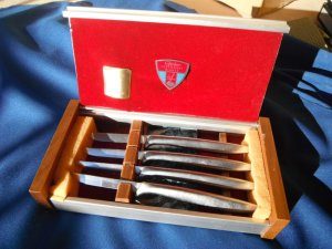 Vintage Gerber Miming Knife Set of 4 Knives. In metal case 