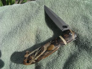 Discontinued, Collectible, BERETTA Folding Knife, cammo scales  VINTAGE,  Japan made knife