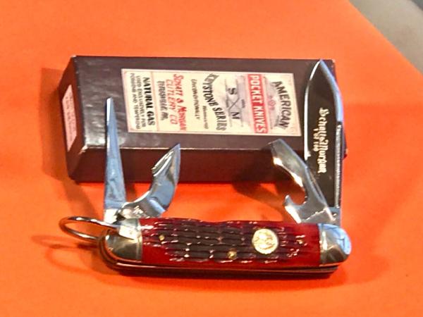 Schatt & Morgan Large Scout/Utility/Camp Knife w/ Great Red Bone Handles +Gold S&M Scout Shield -NOS Schatt & Morgan Large Scout/Utility/Camp Knife w/ Great Red Bone Handles +Gold S&M Scout Shield -NOS