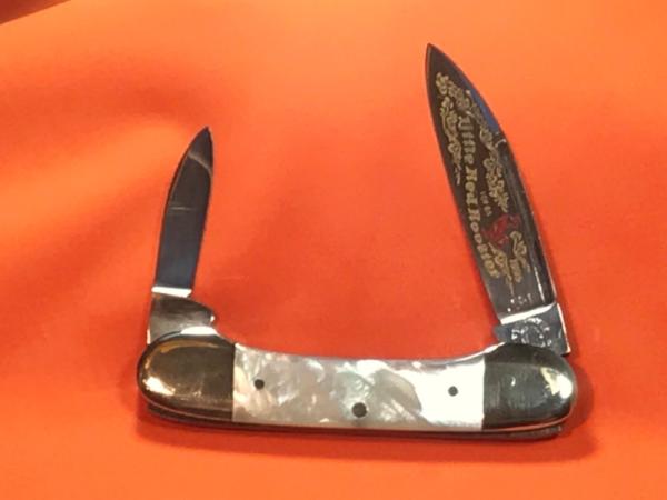 Fight'n Rooster 2 Blade Butterbean Knife w/ Mother of Pearl Handles & Blade Etch Red Rooster Fight'n Rooster 2 Blade Butterbean Knife w/ Mother of Pearl Handles & Blade Etch Red Rooster