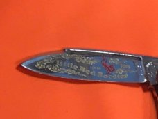 Fight'n Rooster 2 Blade Butterbean Knife w/ Mother of Pearl Handles & Blade Etch Red Rooster Fight'n Rooster 2 Blade Butterbean Knife w/ Mother of Pearl Handles & Blade Etch Red Rooster