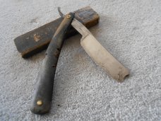 Vintage Wade & Butcher Straight Razor