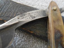 Vintage Straight Razor-Fredrick Reynolds Vintage Straight Razor-Fredrick Reynolds