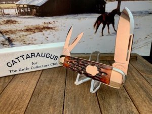 Cattaraugus (A.G.Russell)  Sleeveboard Whittler in Gorgeous Brown Jigged Bone Seki Made