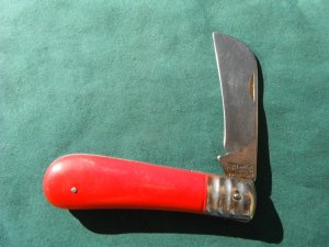 Vintage Jowika, Republic of Ireland folding pocket knife. Hawk-bill folding pocket knife (RED)