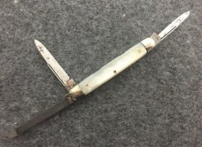ULSTER KNIFE CO. Pearl 3 Blade Gentleman's Pen Knife ULSTER KNIFE CO. Pearl 3 Blade Gentleman's Pen Knife