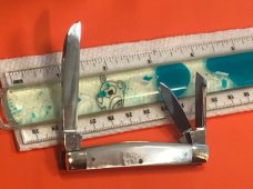 Fight’n Rooster "The Captains Rooster" Knife with Beautiful Mother of Pearl Handles -NOS Fight’n Rooster "The Captains Rooster" Knife with Beautiful Mother of Pearl Handles -NOS