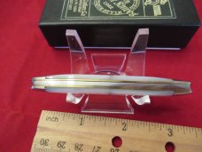 Queen #46 Mother of Pearl Whittler D-2 Queen #46 Mother of Pearl Whittler D-2