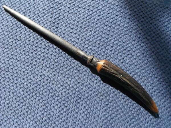 Vintage Sharpening Steel With Beautiful Stag Handle Vintage Sharpening Steel With Beautiful Stag Handle