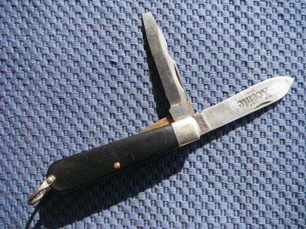 Vintage USA CAMILLUS New York Electrician's Pocket Knife Blade marked K-22 "Xcelite Brand"  