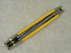 Queen Steel #48A Yellow Whittler Knife Q90 Stamp Etched c.1990 Queen Steel #48A Yellow Whittler Knife Q90 Stamp Etched c.1990