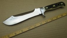 PUMA White Hunter Hunting Sheath Knife (23981). ..................(5) PUMA White Hunter Hunting Sheath Knife (23981). ..................(5)