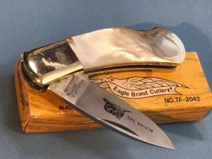 Vintage Parker Small Lockback -Nice Mother Of Pearl Handles & Beaver Tail Blade Etch -NICE ONE!