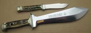 PUMA Original Waidblatt -Nicker 2 Knife set in the Original Wooden Box, (73373). ................(9)