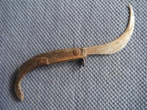 Vintage Handmade Mexican Saca Tripas knife w/ Talon Blade Handmade Horn Handle