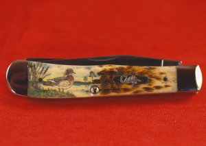 CASE XX TRAPPER KNIFE COLOR SCRIMSHAW Wood Duck n a Swamp