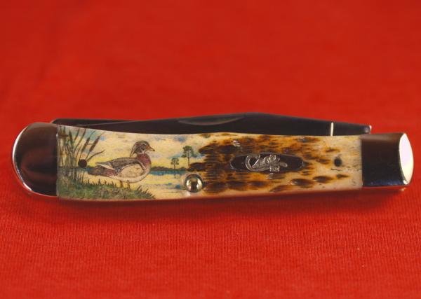 CASE XX TRAPPER KNIFE COLOR SCRIMSHAW Wood Duck n a Swamp
