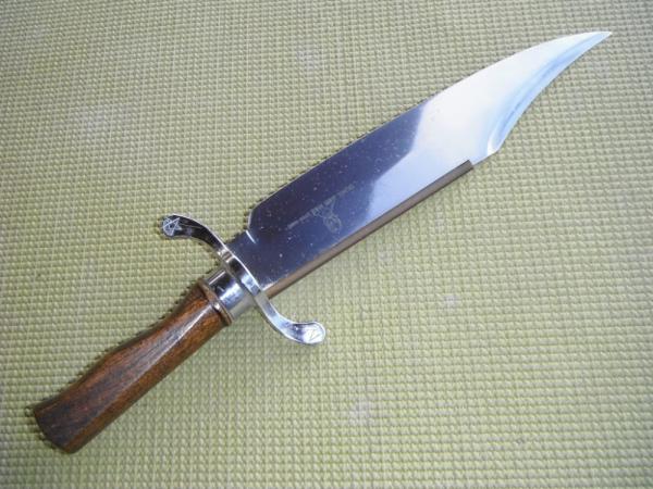  Jim Bowie Commemorative Bowie Knife. Made by Carvel Hall, USA. Nice Classic & Historic Bowie Knife!