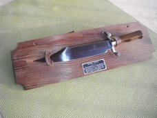  Jim Bowie Commemorative Bowie Knife. Made by Carvel Hall, USA. Nice Classic & Historic Bowie Knife!