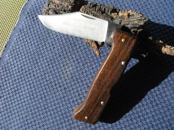 Vintage  Imperial USA, Wildcat Skinner,  Lockback Pocket Knife, Wood scalesMade in the USA!!!