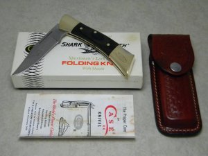 Case XX SS USA 4 Dot (1986) Wood P197 LSSP Shark Tooth Lockback Knife in Box