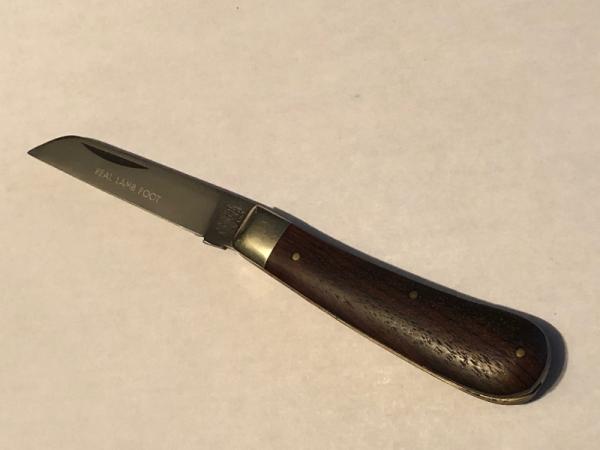 A Wright &Sons Real lamb Foot blade knife horn A Wright &Sons Real lamb Foot blade knife horn