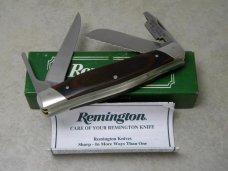 Remington UMC USA R2 Rosewood Waterfowl Knife with Choke Blade in Box Remington UMC USA R2 Rosewood Waterfowl Knife with Choke Blade in Box