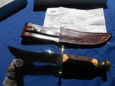 Case XX Kodiak Hunting Knife In Original Box Beautiful Handcrafted 1995 NOS/NIB Case XX Kodiak Hunting Knife In Original Box Beautiful Handcrafted 1995 NOS/NIB