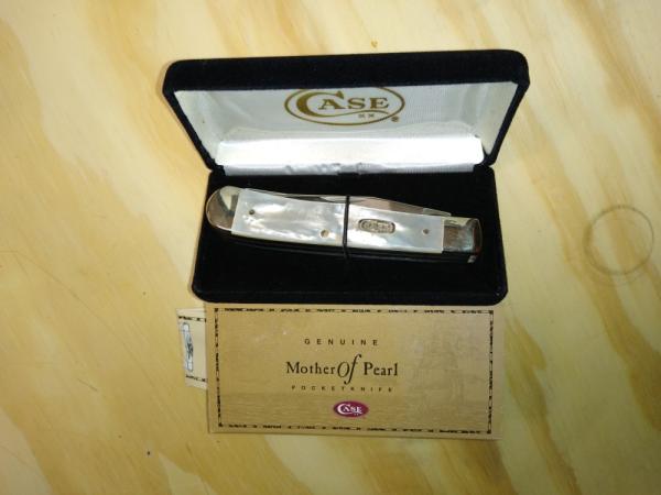 Mother of Pearl 8254 SS Trapper Mother of Pearl 8254 SS Trapper